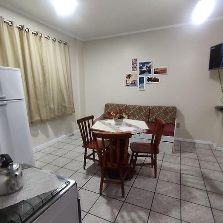 Apartmán Afonso Cardoso Da Veiga Florianópolis Exteriér fotografie