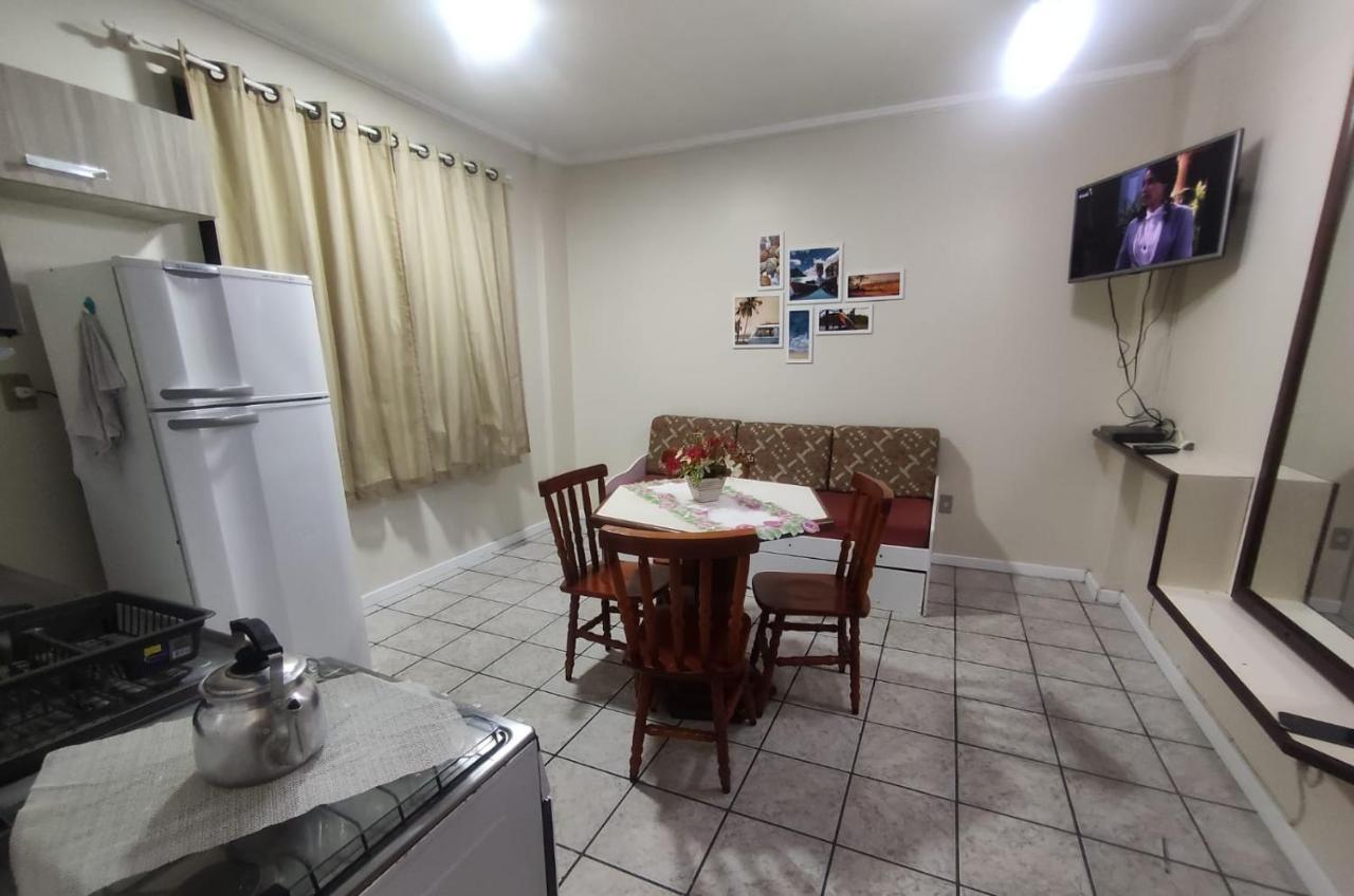 Apartmán Afonso Cardoso Da Veiga Florianópolis Exteriér fotografie
